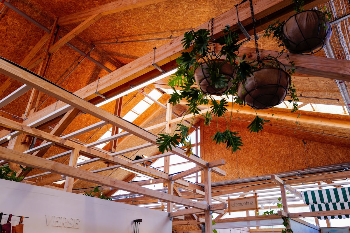 Biophilic design gaat verder dan een plantje in de hoek